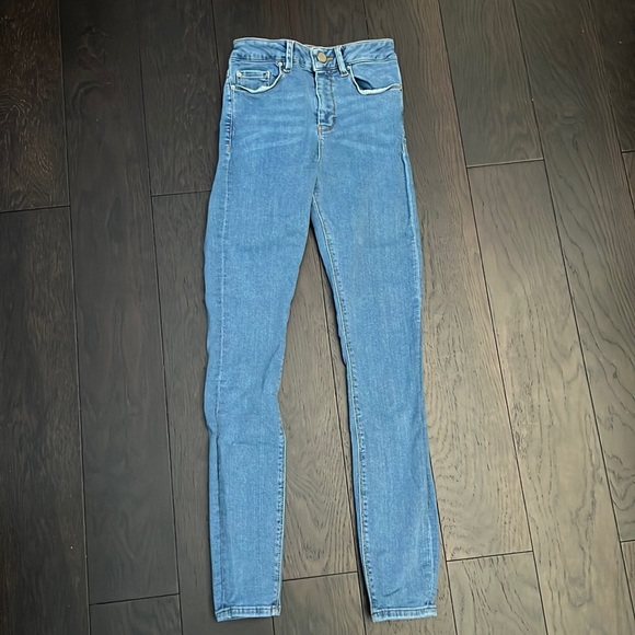 ASOS RIDLEY Skinny Jeans in Midwash Blue/ W 25 L 30 - Picture 1 of 2